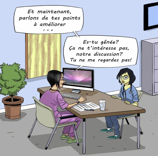 Une superviseure discute avec sa stagiaire qui regarde au sol